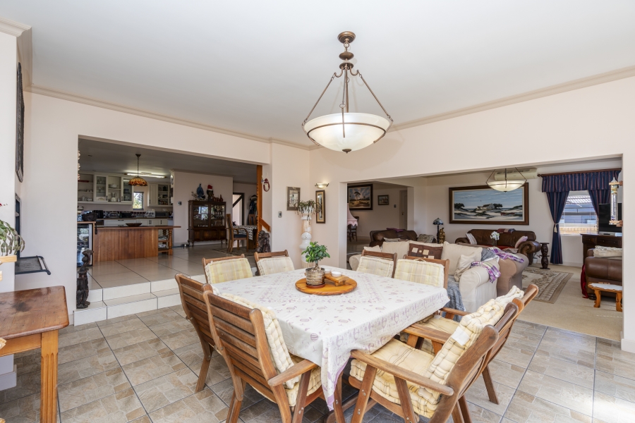 4 Bedroom Property for Sale in Myburgh Park Western Cape